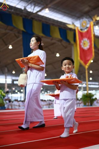 ภาพ No.160151:พิธีทอดผ้าป่าสมทบกฐินวัดพระธรรมกาย และสมทบกฐิน 30,000 วัดทั่วไทย ครั้งที่ 3 ณ สภาธรรมกายสากล วัดพระธรรมกาย วันพฤหัสบดีที่ 10 ตุลาคม พ.ศ. 2567