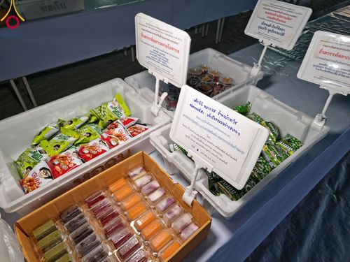 ภาพ No.108117:พิธีถวายภัตตาหารเป็นสังฆทาน แด่คณะพระธรรมยาตราฯ ในโครงการธรรมยาตรากตัญญูบูชา มหาปูชนียาจารย์ พระมงคลเทพมุนี(สด จนฺทสโร) พระผู้ปราบมาร อนุสรณ์สถาน 7 แห่ง ปีที่ 12 วันที่ 8 มกราคม พ.ศ. 2567 ณ อนุสรณ์สถานมหาวิหารพระมงคลเทพมุนี (โลตัสแลนด์) อ.สองพี่น้อง จ.สุ