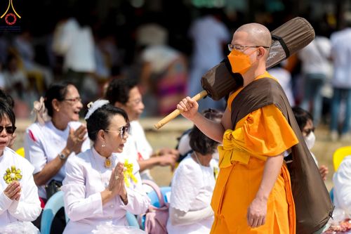 ภาพ No.129031:พระธรรมยาตราเดินธรรมยาตรา ณ ชุมชนรอบศูนย์ปฏิบัติธรรมภาคใต้ อ.บางกล่ำ จ.สงขลา วันที่ 10 มีนาคม พ.ศ. 2567