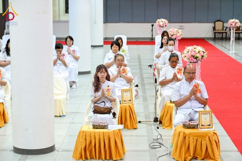 ภาพ No.229089:วันอาทิตย์ที่ 15 มิถุนายน พ.ศ. 2568 พิธีทอดผ้าป่าทุนพัฒนาพระมหาเปรียญ และทุนเผยแผ่พระพุทธศาสนาไปทั่วโลก ณ ห้องสัมมนา SPD สภาธรรมกายสากล วัดพระธรรมกาย