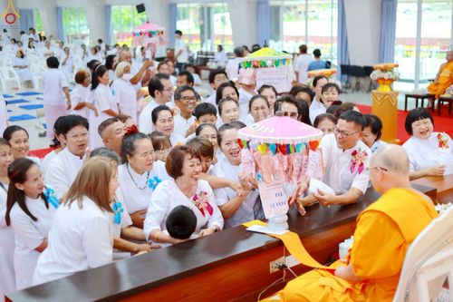 ภาพ No.261084:วันอังคารที่ 14 ตุลาคม พ.ศ. 2568 พิธีทอดกฐินสามัคคี "สร้างองค์พระเจดีย์เพื่อสร้างสันติภาพโลก" ขนาดหน้าตัก 10 เมตร ณ ศูนย์ปฏิบัติธรรมระยอง(บ้านช่องลม) ตำบลบางบุตร อำเภอบ้านค่าย จังหวัดระยอง