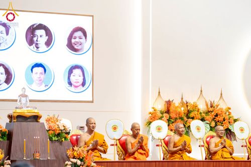 ภาพ No.238850:วันเสาร์ที่ 16 สิงหาคม พ.ศ. 2568 งานบุญประจำปี ครั้งที่ 20 พิธีทักษิณานุปทานแด่บรรพชน ตระกูลผ่องสวัสดิ์และหมู่ญาติที่ล่วงลับไปแล้ว ณ พระมหาเจดีย์ทัตตชีโว ศูนย์อบรมเยาวชนกาญจนบุรี