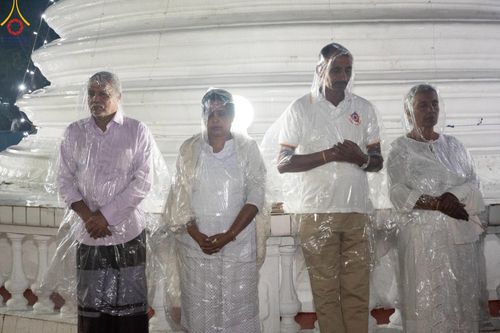 ภาพ No.141940:PhotoStory มหาศรัทธา ธรรมยาตราศรีลังกา EP.7 พิธีจุดวิสาขประทีป 6 วัด ถวายเป็น พุทธบูชา  โครงการสยาม-ลังกา ธรรมยาตรา  ฉลองเทศกาลวิสาขบูชาแห่งชาติ ศรีลังกา วันที่ 16 เดือนมิถุนายน พ.ศ. 2567