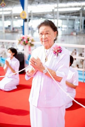 ภาพ No.233986:วันอาทิตย์ที่ 20 กรกฎาคม พ.ศ.2568 พิธีจุดเทียนใจ ไฟนิรันด์ อนันตชัย วัดพระธรรมกาย