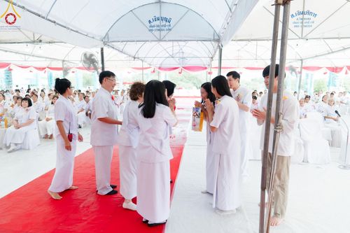 ภาพ No.158140:พิธีทอดผ้าป่า ติดตั้งแผ่นสิริฉะทะนะรัสมี(หลังคา) อาคาร 80 ปี หลวงพ่อธัมมชโย วันอาทิตย์ที่ 22 กันยายน พ.ศ. 2567 ณ ศูนย์ปฏิบัติธรรมวิหารแดง อ.วิหารแดง จ.สระบุรี