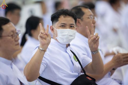 ภาพ No.124588:พิธีถวายรางวัล Guinness World Records "สถิตินั่งสมาธิและร่วมลงชื่อเพื่อสร้างสันติภาพโลก ด้วยจำนวนคนที่มากที่สุดในโลก" ณ สภาธรรมกายสากล วัดพระธรรมกาย วันมาฆบูชา เสาร์ที่ 24 กุมภาพันธ์ พ.ศ. 2567