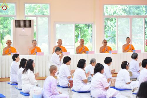 ภาพ No.149610:พิธีทอดผ้าป่ามหามงคล เพื่องานพระพุทธศาสนา , พิธีเจริญพระพุทธมนต์ และพิธีถวายสังฆทานแด่คณะสงฆ์ เนื่องในวันธรรมชัย 56 พรรษา น้อมบูชาธรรมหลวงพ่อธัมมชโย ณ ธรรมอุทยานบ้านแป้ง จ.สิงห์บุรี วันเสาร์ที่ 24 สิงหาคม พ.ศ. 2567