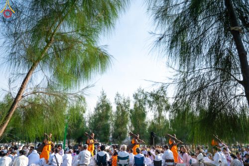 ภาพ No.198164:พิธีต้อนรับพระธรรมยาตรา ณ อนุสรณ์สถานลำดับที่ 5 สถานที่เผยแผ่วิชชาธรรมกายครั้งแรก อนุสรณ์สถานบางปลา วัดบางปลา อำเภอบางเลน จังหวัดนครปฐม ในโครงการธรรมยาตรา กตัญญูบูชา มหาปูชนียาจารย์ พระมงคลเทพมุนี(สด จนฺทสโร) พระผู้ปราบมาร ปีที่ 13 วัน 19 มกราคม พ.ศ.2568