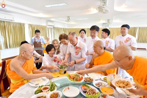 ภาพ No.241330:วันอาทิตย์ที่ 24 สิงหาคม พ.ศ.2568 พิธีปฐมผ้าป่าสถาปนาองค์พระเจดีย์เพื่อสร้างสันติภาพโลก พิธีไถ่ชีวิตโค สร้างมหากุศลด้วยการให้ชีวิตสัตว์เป็นทาน ณ ศูนย์ปฏิบัติธรรมสระบุรี อ.พระพุทธบาท จ.สระบุรี