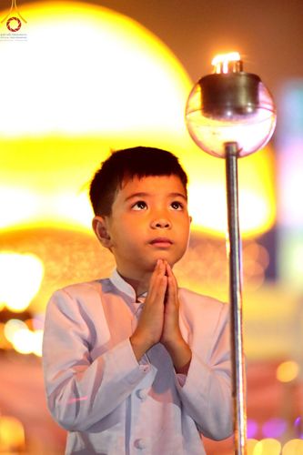 ภาพ No.125043:พิธีเวียนประทักษิณและจุดมาฆประทีป (ชุดที่ 2) ในวันมาฆบูชา เสาร์ที่ 24 กุมภาพันธ์ พ.ศ. 2567 ณ พระมหาธรรมกายเจดีย์ วัดพระธรรมกาย