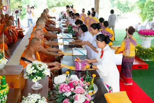 ภาพ No.142456:พิธีทอดผ้าป่า เพื่อสมทบทุนสร้างมหาวิหาร วันเสาร์ ที่ 22 มิถุนายน พ.ศ. 2567 ณ ศูนย์ปฏิบัติธรรมแก้วภูเรือ อ.ภูเรือ จ.เลย