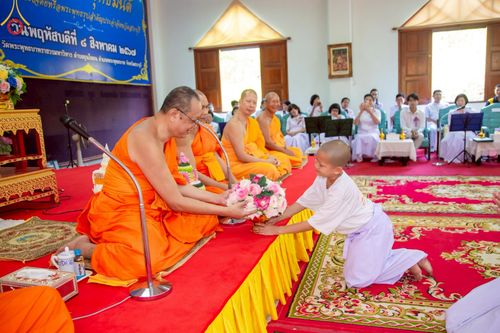 ภาพ No.216396:วันเสาร์ที่ 5 เมษายน พ.ศ. 2568 พิธีขอบรรพชา พิธีขอสรณคมน์และศีล พิธีขอนิสสัย พิธีถวายบาตร ในโครงการบรรพชาสามเณรฟื้นฟูพระพุทธศาสนาทั่วไทย  ณ วัดพระพุทธบาท ราชวรมหาวิหาร ต.ขุนโขลน อ.พระพุทธบาท จ.สระบุรี