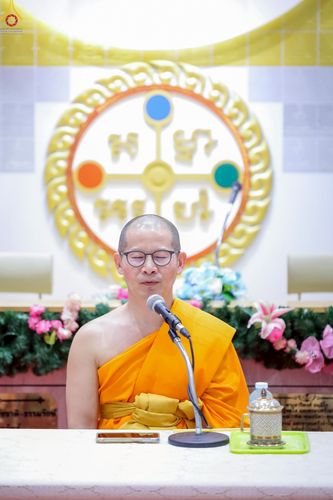 ภาพ No.249101:วันที่ 26-28 กันยายน พ.ศ. 2568 โครงการอบรม อุบาสกแก้ว อุบาสิกาแก้ว รุ่นที่ 3  ณ ศูนย์ปฏิบัติธรรมสมุทรปราการ ได้รับความเมตตาจากคณะสงฆ์ในพื้นที่  รวมถึงผู้บริหารสถานศึกษา ที่นำนักเรียนระดับมัธยมปลาย  มารับฟังข้อมูลเพื่อที่จะเป็นกำลังสำคัญ ในการเข้าร่วมขบวน