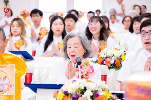 ภาพ No.175040:พิธีทอดกฐิน วัดพระธรรมกายซิลิคอนวัลเลย์ มลรัฐแคลิฟอร์เนีย ประเทศสหรัฐอเมริกา บูชาธรรม 80 ปี หลวงพ่อธัมมชโย โดยคณะศิษยานุศิษย์วัดพระธรรมกาย วันที่ 27 ตุลาคม พ.ศ. 2567