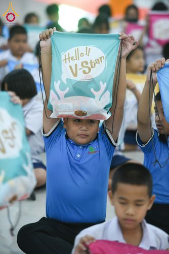 ภาพ No.282086:วันศุกร์ที่ 19 ธันวาคม พ.ศ. 2568 พิธีมอบโล่และใบประกาศเกียรติคุณ โครงการเจริญพระพุทธมนต์ธัมมจักกัปปวัตตนสูตร และวันรวมพลังเด็กดีV-Star ดาวแห่งความดี ผู้นำฟื้นฟูศีลธรรมโลกจังหวัดสระบุรี ณ ศูนย์ปฏิบัติธรรมสระบุรี