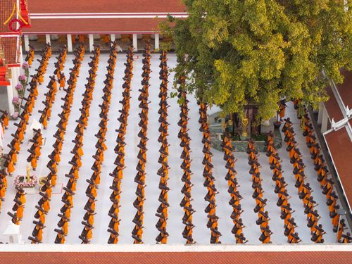 ภาพ No.294650:วันอาทิตย์ที่ 14 ธันวาคม พ.ศ.2568 พระธรรมยาตราปฏิบัติธรรมและถ่ายภาพหมู่ประวัติศาสตร์ ณ วัดสองพี่น้อง ต.ต้นตาล อ.สองพี่น้อง จ.สุพรรณบุรี ในโครงการธรรมยาตรา กตัญญูบูชา มหาปูชนียาจารย์ พระมงคลเทพมุนี(สด จนฺทสโร) พระผู้ปราบมาร อนุสรณ์สถาน 7 แห่ง ปีที่ 14