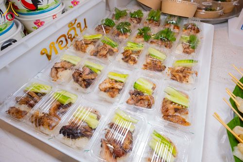 ภาพ No.303969:วันที่ 28 มกราคม พ.ศ. 2569 พิธีถวายภัตตาหารเป็นสังฆทาน แด่พระธรรมยาตรา ณ วัดพระธรรมกาย  จังหวัดปทุมธานี ในโครงการธรรมยาตรา กตัญญูบูชา มหาปูชนียาจารย์ พระมงคลเทพมุนี(สด จนฺทสโร) พระผู้ปราบมาร อนุสรณ์สถาน 7 แห่ง ปีที่ 14