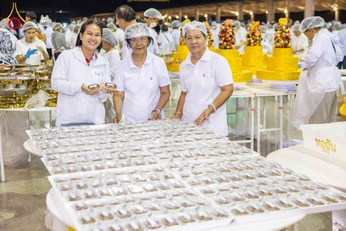 ภาพ No.302976:วันที่ 26 มกราคม พ.ศ. 2569 พิธีถวายภัตตาหารเป็นสังฆทาน แด่พระธรรมยาตรา ณ วัดพระธรรมกาย  จังหวัดปทุมธานี ในโครงการธรรมยาตรา กตัญญูบูชา มหาปูชนียาจารย์ พระมงคลเทพมุนี(สด จนฺทสโร) พระผู้ปราบมาร อนุสรณ์สถาน 7 แห่ง ปีที่ 14