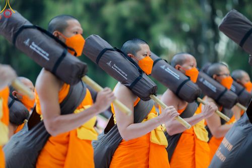 ภาพ No.106263:พระธรรมยาตราร่วมปฏิบัติธรรม และถ่ายภาพหมู่ประวัติศาสตร์ ในโครงการธรรมยาตรากตัญญูบูชา มหาปูชนียาจารย์ พระมงคลเทพมุนี(สด จนฺทสโร) พระผู้ปราบมาร  อนุสรณ์สถาน 7 แห่ง ปีที่ 12  วันที่ 4 มกราคม พ.ศ. 2567  ณ อนุสรณ์สถานมหาวิหารพระมงคลเทพมุนี จ.สุพรรณบุรี