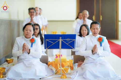 ภาพ No.328716:วันอาทิตย์ที่ 10 พฤษภาคม พ.ศ. 2569 พิธีสักการะพระบรมสารีริกธาตุ ณ วัดพระธรรมกายเบลเยียม