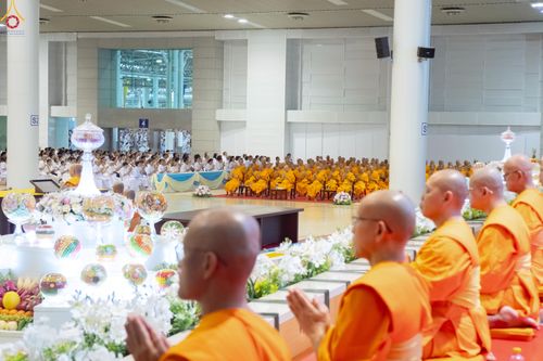 ภาพ No.328076:วันอาทิตย์ต้นเดือนที่ 3 พฤษภาคม พ.ศ.2569 พิธีบูชาข้าวพระ ณ วัดพระธรรมกาย