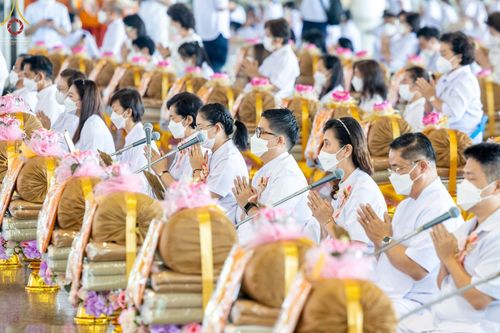 ภาพ No.66454:พิธีถวายอุปกรณ์เครื่องกันหนาว แด่คณะพระภิกษุ สามเณร วัดพระธรรมกาย วันเสาร์ที่ 10 ธันวาคม พ.ศ. 2565 ณ สภาธรรมกายสากล วัดพระธรรมกาย จ.ปทุมธานี