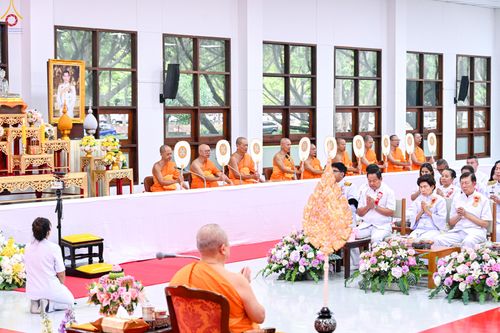 ภาพ No.342992:วันอาทิตย์ที่ 9 สิงหาคม พ.ศ.2569 พิธีมอบพัด ตั้งฐานานุกรม พระราชภาวนาวชิรวิเทศ วิ. ณ ห้องอาคารปลูกศรัทธา 2 วัดพระธรรมกาย