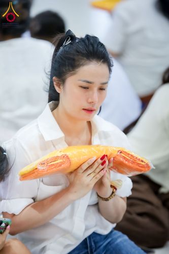 ภาพ No.317456:วันอาทิตย์ ที่ 29 มีนาคม พ.ศ.2569  พิธีปลงผม , พิธีขอขมามอบบาตรและผ้าไตร , พิธีบรรพชา ณ ศูนย์ปฏิบัติธรรมสมุทรปราการ จำนวน 42 รูป