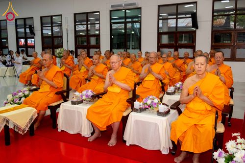 ภาพ No.316226:วันเสาร์ที่ 28 มีนาคม พ.ศ. 2569 พิธีบำเพ็ญกุศล คุณพ่อณรงค์ จินตมากุล  สิริอายุ 99 ปี 11 เดือน โยมบิดา พระครูปลัดรัตนวีรวัฒน์ (รังสฤษดิ์ อิทฺธิจินตโก) ที่ปรึกษาเจ้าคณะจังหวัดปทุมธานี เจ้าอาวาสวัดพระธรรมกาย  ณ ห้องปลูกศรัทธา 2 วัดพระธรรมกาย ปทุมธานี