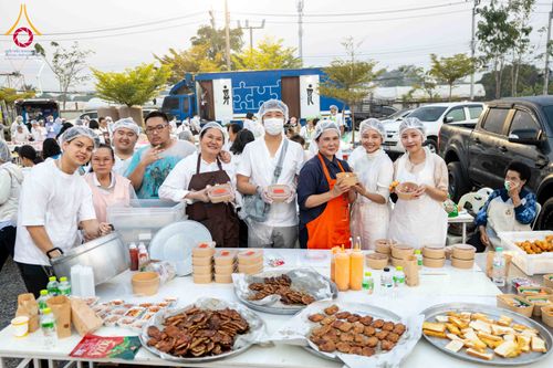 ภาพ No.295497:วันที่ 16 มกราคม พ.ศ. 2569 พิธีถวายภัตตาหารเป็นสังฆทาน แด่พระธรรมยาตรา ณ วัดโบสถ์บน ต.บางคูเวียง จ.นนทบุรี อนุสรณ์สถานลำดับที่ 4 สถานที่เกิดด้วยกายธรรม ในโครงการธรรมยาตรา กตัญญูบูชา มหาปูชนียาจารย์ พระมงคลเทพมุนี(สด จนฺทสโร) พระผู้ปราบมาร อนุสรณ์สถาน 7 แ