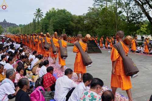 ภาพ No.68487:ธรรมยาตรา ณ มหาเจดีย์บรมพุทโธ ประเทศอินโดนีเซีย วันที่ 24 ธันวาคม พ.ศ. 2565