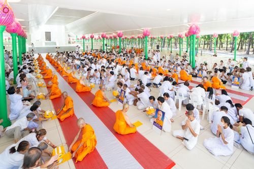 ภาพ No.335355:วันเสาร์ที่ 13 มิถุนายน พ.ศ.2569 พิธีขอบรรพชา , พิธีขอสรณคมน์และศีล , พิธีถวายบาตร , พิธีอุปสมบท โครงการอุปสมบทหมู่ผู้บริหาร รุ่นที่ 16 , โครงการอุปสมบทหมู่ธรรมทายาท  ระดับอุดมศึกษา รุ่นที่ 53 (ภาคฤดูฝน) ณ โบสถ์พระไตรปิฏก วัดพระธรรมกาย
