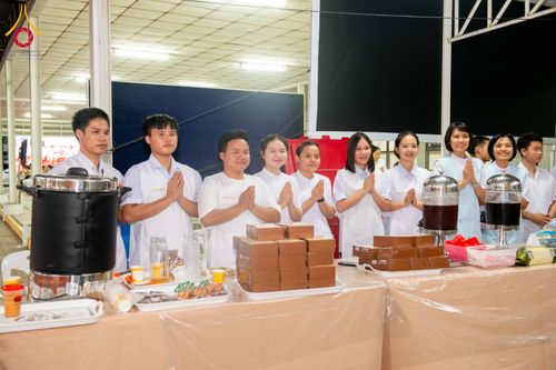 ภาพ No.315876:วันพฤหัสบดีที่ 26 มีนาคม พ.ศ. 2569 พิธีบำเพ็ญกุศล คุณพ่อณรงค์ จินตมากุล  สิริอายุ 99 ปี 11 เดือน โยมบิดา พระครูปลัดรัตนวีรวัฒน์ (รังสฤษดิ์ อิทฺธิจินตโก) ที่ปรึกษาเจ้าคณะจังหวัดปทุมธานี เจ้าอาวาสวัดพระธรรมกาย  ณ ห้องปลูกศรัทธา 2 วัดพระธรรมกาย ปทุมธานี