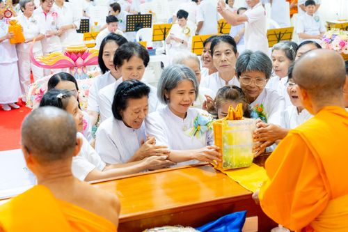 ภาพ No.336183:วันที่ 20 มิถุนายน พ.ศ.2569 พิธีทอดผ้าป่า ส่งเสริมงานพระพุทธศาสนา , พิธีเจริญพระพุทธมนต์เนื่องในวาระครบรอบ 14 ปี ธรรมอุทยานบ้านแป้ง อ.พรหมบุรี จ.สิงห์บุรี