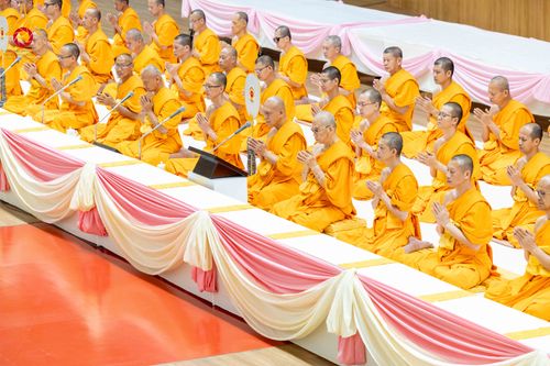 ภาพ No.313638:วันอาทิตย์ที่ 15 มีนาคม พ.ศ. 2569 พิธีร่วมบุญบรรพชาสามเณร 5000 รูป ณ ห้องแก้วสารพัดนึก 2 สภาธรรมกายสากล วัดพระธรรมกาย