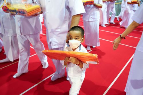 ภาพ No.92282:พิธีทอดกฐินธรรมชัยเพื่อสร้างอาคาร 115 ปี คุณยายอาจารย์มหารัตนอุบาสิกาจันทร์ ขนนกยูง อาทิตย์ต้นเดือนที่ 5 พฤศจิกายน พ.ศ. 2566 ณ วัดพระธรรมกาย จ.ปทุมธานี