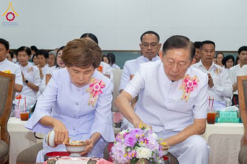 ภาพ No.316136:วันศุกร์ที่ 27 มีนาคม พ.ศ. 2569 พิธีบำเพ็ญกุศล คุณพ่อณรงค์ จินตมากุล  สิริอายุ 99 ปี 11 เดือน โยมบิดา พระครูปลัดรัตนวีรวัฒน์ (รังสฤษดิ์ อิทฺธิจินตโก) ที่ปรึกษาเจ้าคณะจังหวัดปทุมธานี เจ้าอาวาสวัดพระธรรมกาย  ณ ห้องปลูกศรัทธา 2 วัดพระธรรมกาย ปทุมธานี