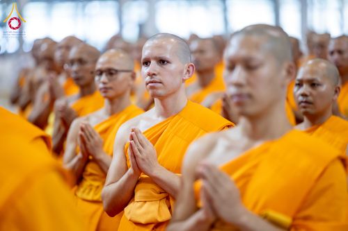 ภาพ No.308714:วันที่ 1 กุมภาพันธ์ พ.ศ. 2569 พิธีรับประกาศนียบัตร และพระของขวัญพระธรรมยาตรา ณ สภาธรรมกายสากล วัดพระธรรมกาย จ.ปทุมธานี