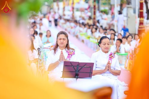 ภาพ No.310846:วันอาทิตย์ที่ 22 กุมภาพันธ์ พ.ศ. 2569 พิธีตักบาตรเเด่คณะพระภิกษุสงฆ์ 1,111 รูป จังหวัดน่าน หนึ่งในโครงการตักบาตรพระ 2,000,000 รูป 77 จังหวัดทั่วไทย ในวาระอันเป็นมงคลยิ่ง ครบรอบ 744 ปี นครน่าน สืบสานศรัทธา ทำบุญใหญ่ของเมืองน่าน ณ ข่วงเมือง วัดภูมินทร์ อำเ