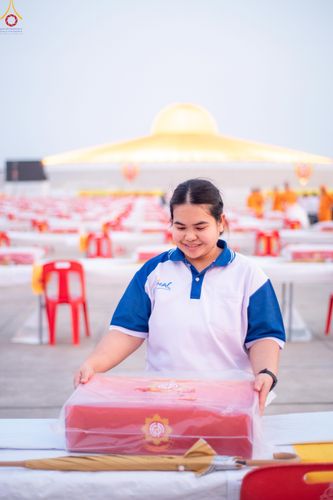 ภาพ No.323151:วันที่ 19 เมษายน พ.ศ.2569 การเรียงกล่องไทยธรรม , เตรียมงานจราจร เพื่องานถวายมหาสังฆทาน 40,000 กว่าวัดทั่วประเทศ วันคุ้มครองโลก 22 เมษายน พ.ศ.2569 วัดพระธรรมกาย