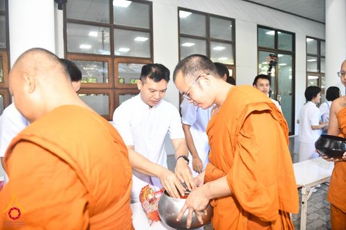 ภาพ No.349967:วันศุกร์ที่ 18 กันยายน พ.ศ. 2569 คณะสงฆ์และพสกนิกรชาวอำเภอคลองหลวง บำเพ็ญกุศล 100 วัน (สตมวาร) แห่งการสิ้นพระชนม์ ถวายเป็นพระกุศลแด่สมเด็จพระเจ้าลูกเธอ เจ้าฟ้าพัชรกิติยาภาฯ