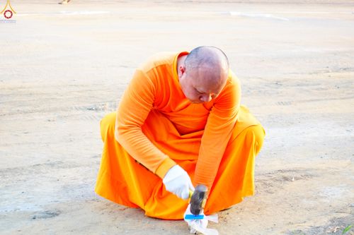 ภาพ No.320955:วันที่ 9 เมษายน พ.ศ.2569 การเตรียมงานจราจร เพื่องานถวายมหาสังฆทาน 40,000 กว่าวัดทั่วประเทศ วันคุ้มครองโลก 22 เมษายน พ.ศ.2569 วัดพระธรรมกาย