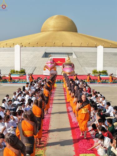 ภาพ No.306033:วันที่ 25 มกราคม พ.ศ. 2569 พิธีต้อนรับพระธรรมยาตรา วัดพระธรรมกาย(ภาพชุดที่ 4) ในโครงการธรรมยาตรา กตัญญูบูชา มหาปูชนียาจารย์ พระมงคลเทพมุนี(สด จนฺทสโร) พระผู้ปราบมาร อนุสรณ์สถาน 7 แห่ง ปีที่ 14