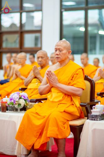 ภาพ No.315345:วันอังคารที่ 24 มีนาคม พ.ศ. 2569 พิธีบำเพ็ญกุศล คุณพ่อณรงค์ จินตมากุล  สิริอายุ 99 ปี 11 เดือน โยมบิดา พระครูปลัดรัตนวีรวัฒน์ (รังสฤษดิ์ อิทฺธิจินตโก) ที่ปรึกษาเจ้าคณะจังหวัดปทุมธานี เจ้าอาวาสวัดพระธรรมกาย  ณ ห้องปลูกศรัทธา 2 วัดพระธรรมกาย ปทุมธานี