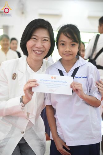 ภาพ No.282038:วันศุกร์ที่ 19 ธันวาคม พ.ศ. 2568 พิธีมอบโล่และใบประกาศเกียรติคุณ โครงการเจริญพระพุทธมนต์ธัมมจักกัปปวัตตนสูตร และวันรวมพลังเด็กดีV-Star ดาวแห่งความดี ผู้นำฟื้นฟูศีลธรรมโลกจังหวัดสระบุรี ณ ศูนย์ปฏิบัติธรรมสระบุรี