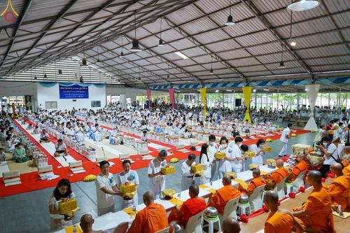 ภาพ No.82247:พิธีตักบาตรพระ 1,000 รูป ปีที่ 8 วันเสาร์ที่ 10 มิถุนายน 2566 ณ ธุดงคสถานล้านนา อ.สันทราย จ.เชียงใหม่