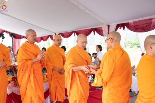 ภาพ No.82132:พิธีกลั่นแผ่นดินเพื่อสร้าง BOROBUDUR INNER PEACE SANCTURY ในวันเสาร์ที่ 3 มิ.ย. พ.ศ.2566 ณ ประเทศอินโดนีเซีย