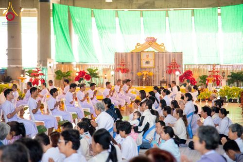 ภาพ No.293604:วันที่ 10 มกราคม พ.ศ. 2569 พิธีปลงผมธรรมทายาทบูชาธรรม 117  ปี คุณยายอาจารย์ฯ ณ วิหารคด วัดพระธรรมกาย ปทุมธานี