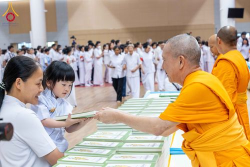 ภาพ No.310593:วันอาทิตย์ที่ 22 กุมภาพันธ์ พ.ศ. 2569 พิธีมุทิตาสักการะในโอกาสอายุวัฒนะมงคล 80 ปี พระพรหมวชิรปัญญาจารย์ (ทองดี สุรเตโช ป.ธ.9) ณ ห้องแก้วสารพัดนึก 2 วัดพระธรรมกาย จ.ปทุมธานี