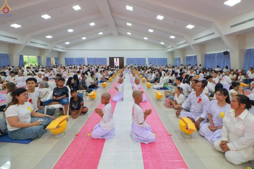 ภาพ No.320147:วันเสาร์ที่ 4 เมษายน 2569 พิธีตัดปอยผม ขอขมาผู้ปกครอง  มอบบาตร-ผ้าไตร และพิธีบรรพชาสามเณร 87 รูป  ณ ศูนย์ปฏิบัติธรรมระยอง(บ้านช่องลม)  ต.บางบุตร อ.บ้านค่าย จ.ระยอง